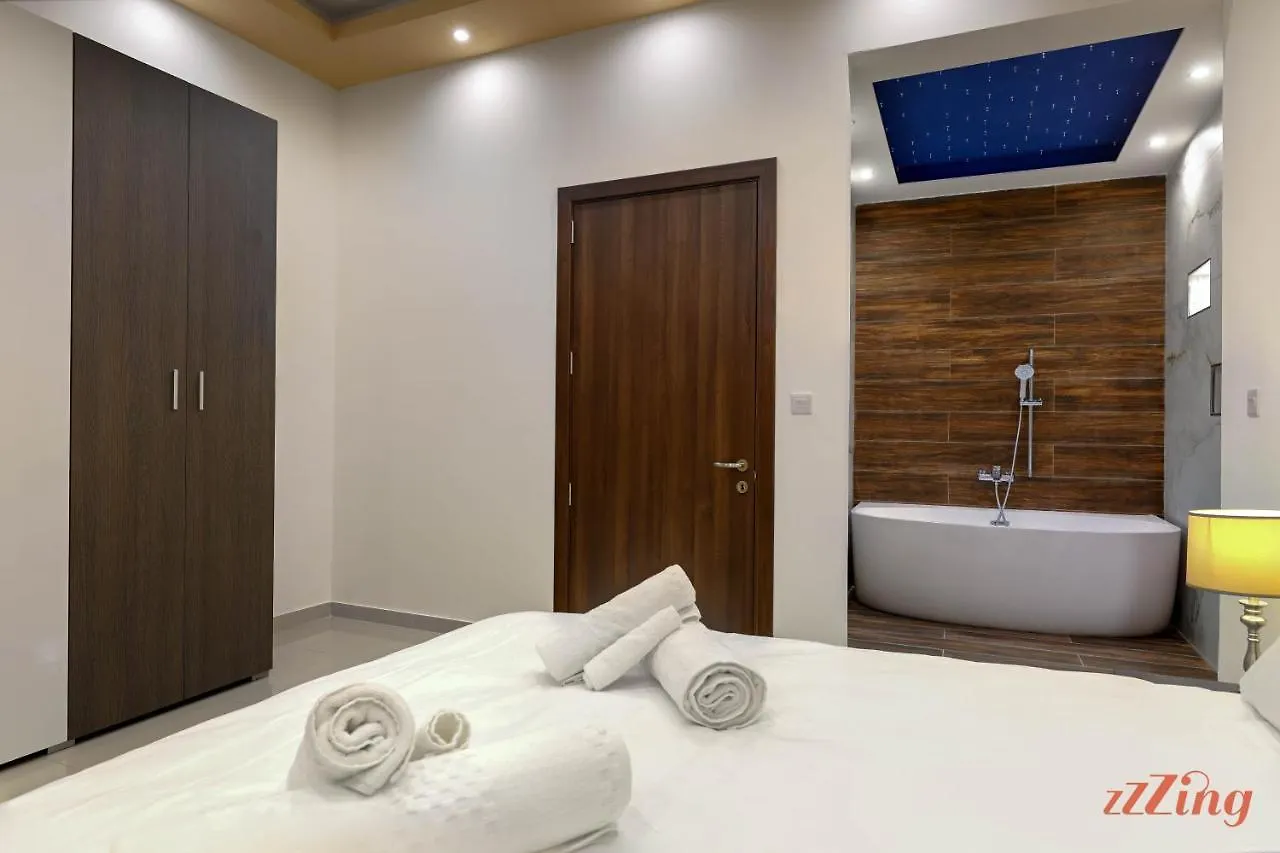 Gem Beachfront Apt With Amazing Bay And Sea Views Birzebbuga
