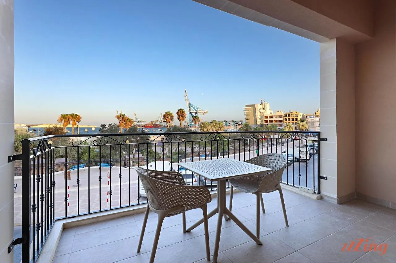 Gem Beachfront Apt With Amazing Bay And Sea Views Birżebbuġa